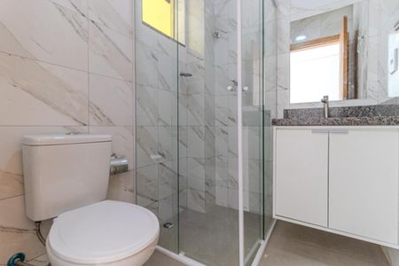 Banheiro de kitnet/studio para alugar com 1 quarto, 35m² em Santa Ifigênia, São Paulo