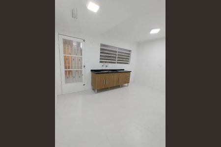 Casa à venda com 2 quartos, 95m² em Vila Santo Estefano, São Paulo