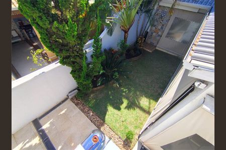 Casa à venda com 270m², 3 quartos e 2 vagas