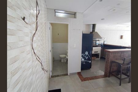 Casa à venda com 270m², 3 quartos e 2 vagas