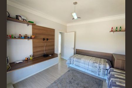 Casa à venda com 270m², 3 quartos e 2 vagas