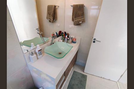 Casa à venda com 270m², 3 quartos e 2 vagas