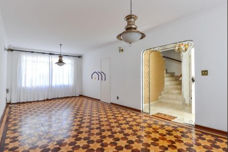 Casa à venda com 3 quartos, 195m² em Mirandópolis, São Paulo