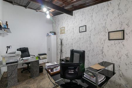 Casa para alugar com 364m², 4 quartos e 2 vagasEscritório