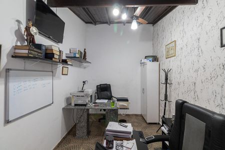 Casa para alugar com 364m², 4 quartos e 2 vagasEscritório