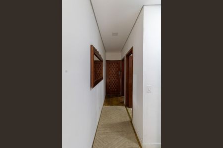 Casa para alugar com 364m², 4 quartos e 2 vagasCorredor