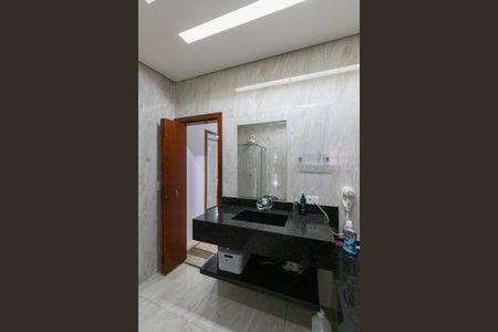 Casa para alugar com 364m², 4 quartos e 2 vagasBanheiro Suíte 1