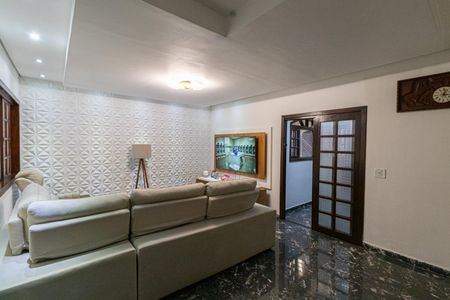Casa para alugar com 364m², 4 quartos e 2 vagasSala