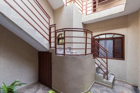 Casa para alugar com 364m², 4 quartos e 2 vagasQuintal