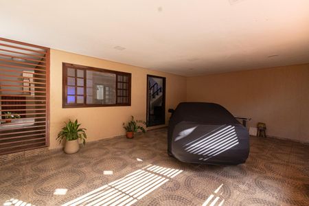 Casa para alugar com 364m², 4 quartos e 2 vagasGaragem