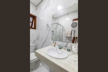 Casa para alugar com 364m², 4 quartos e 2 vagasBanheiro Social