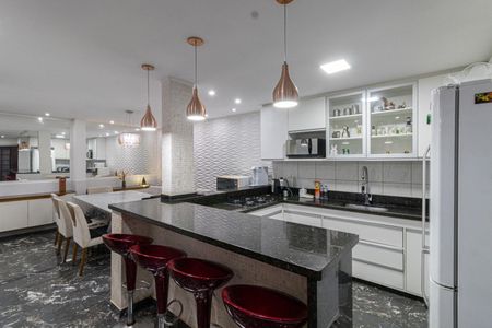 Casa para alugar com 364m², 4 quartos e 2 vagasCozinha