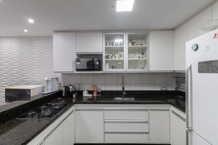 Casa para alugar com 364m², 4 quartos e 2 vagasCozinha