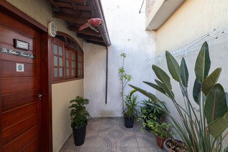 Casa para alugar com 364m², 4 quartos e 2 vagasQuintal