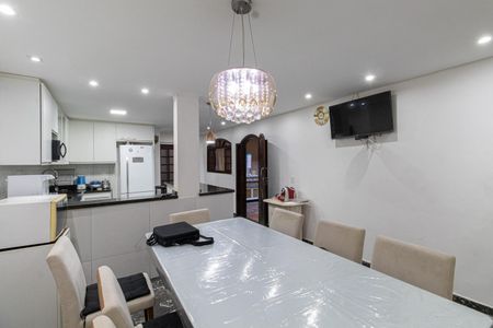 Casa para alugar com 364m², 4 quartos e 2 vagasCozinha