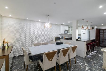 Casa para alugar com 364m², 4 quartos e 2 vagasCozinha