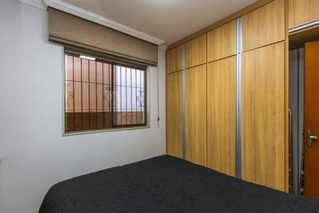 Casa à venda com 213m², 3 quartos e 2 vagas Casa à venda com 213m², 3 quartos e 2 vagasQuarto 2