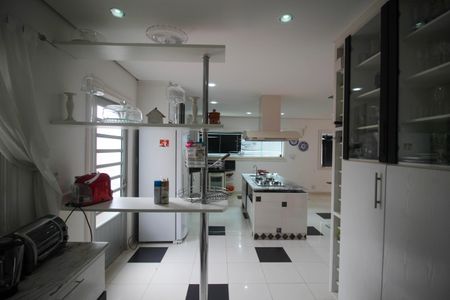 Casa de condomínio para alugar com 750m², 3 quartos e sem vagaCozinha