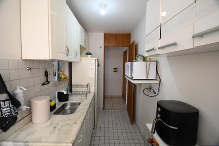 Apartamento à venda com 77m², 2 quartos e 1 vagaCozinha