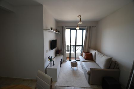 Apartamento à venda com 77m², 2 quartos e 1 vagaSala