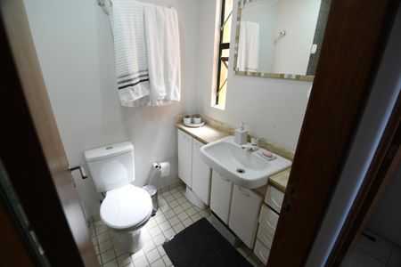 Apartamento à venda com 77m², 2 quartos e 1 vagaBanheiro