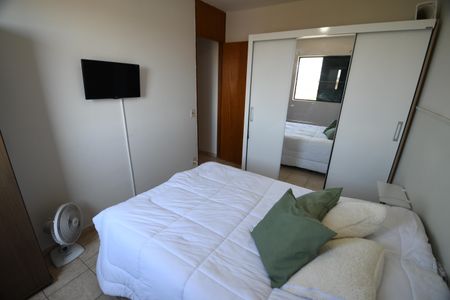 Apartamento à venda com 77m², 2 quartos e 1 vagaQuarto 2