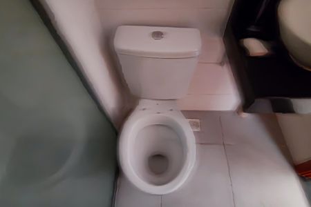 Apartamento à venda com 45m², 2 quartos e 1 vaga Apartamento à venda com 45m², 2 quartos e 1 vagaBanheiro