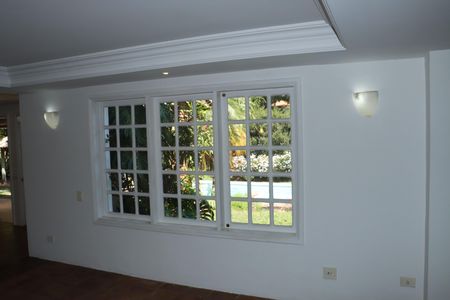 Casa de condomínio para alugar com 456m², 5 quartos e 8 vagasSala