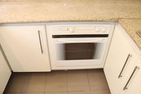 Casa de condomínio para alugar com 456m², 5 quartos e 8 vagasCozinha