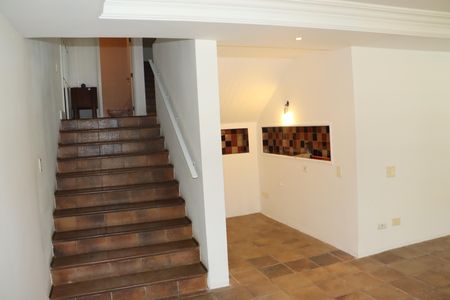 Casa de condomínio para alugar com 456m², 5 quartos e 8 vagasSala