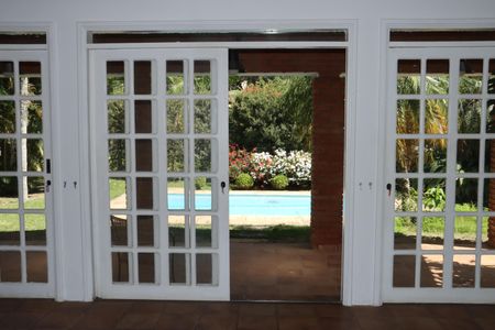 Casa de condomínio para alugar com 456m², 5 quartos e 8 vagasSala