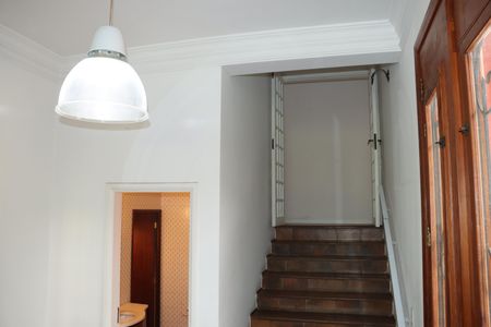 Casa de condomínio para alugar com 456m², 5 quartos e 8 vagasHall