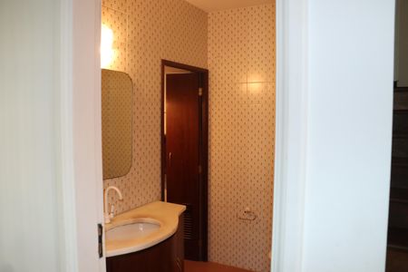 Casa de condomínio para alugar com 456m², 5 quartos e 8 vagasLavabo