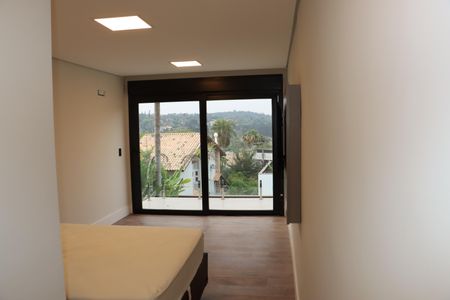 Casa de condomínio para alugar com 484m², 4 quartos e 3 vagasSuíte 4