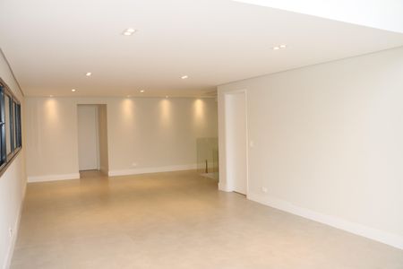 Casa de condomínio para alugar com 484m², 4 quartos e 3 vagasSala 3