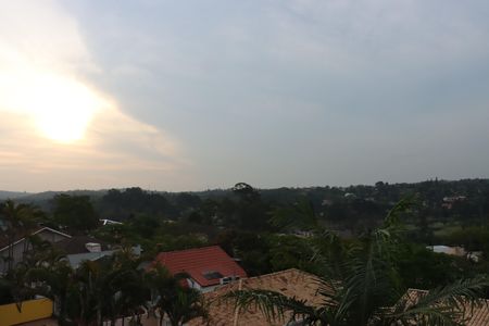 Casa de condomínio para alugar com 484m², 4 quartos e 3 vagasVista da Varanda da Suíte 1