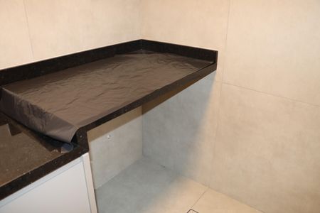 Casa de condomínio para alugar com 484m², 4 quartos e 3 vagasCozinha 2