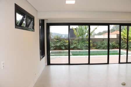Casa de condomínio para alugar com 484m², 4 quartos e 3 vagasSala 4
