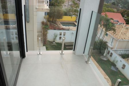 Casa de condomínio para alugar com 484m², 4 quartos e 3 vagasVaranda da Suíte 1