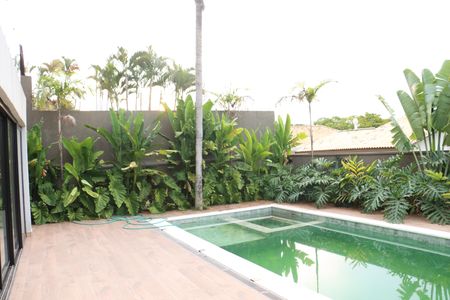 Casa de condomínio para alugar com 484m², 4 quartos e 3 vagasÁrea Externa