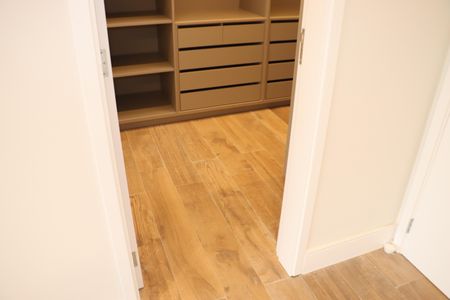 Casa de condomínio para alugar com 484m², 4 quartos e 3 vagasCloset da Suíte 1