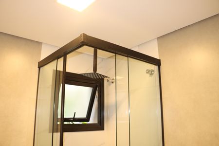 Casa de condomínio para alugar com 484m², 4 quartos e 3 vagasBanheiro da Suíte 4