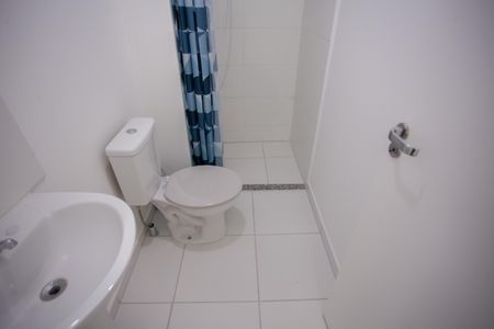 Apartamento à venda com 34m², 2 quartos e sem vaga Apartamento à venda com 34m², 2 quartos e sem vagaBanheiro Social