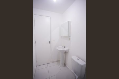 Apartamento à venda com 34m², 2 quartos e sem vaga Apartamento à venda com 34m², 2 quartos e sem vagaBanheiro Social