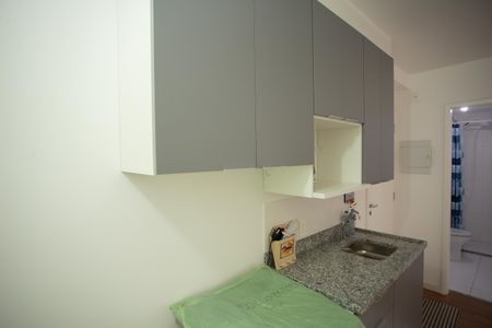 Apartamento à venda com 34m², 2 quartos e sem vaga Apartamento à venda com 34m², 2 quartos e sem vagaCozinha e Área de Serviço