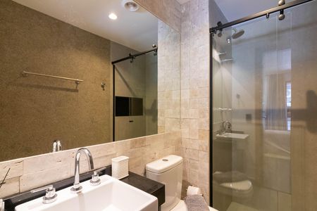 Studio para alugar com 30m², 1 quarto e sem vaga Studio para alugar com 30m², 1 quarto e sem vagaBanheiro Social