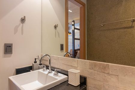 Studio para alugar com 30m², 1 quarto e sem vaga Studio para alugar com 30m², 1 quarto e sem vagaBanheiro Social