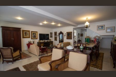 Sala de casa de condomínio à venda com 4 quartos, 250m² em Barra da Tijuca, Rio de Janeiro