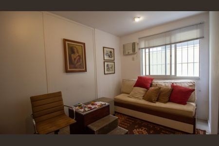 Casa de condomínio à venda com 250m², 4 quartos e 1 vagaQuarto