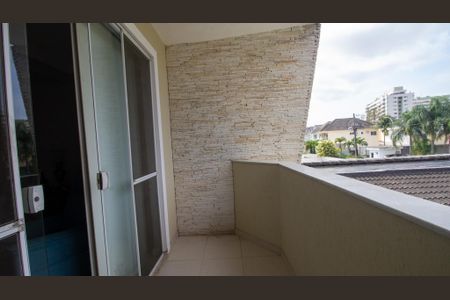 Casa de condomínio à venda com 250m², 4 quartos e 1 vagaSacada da Suíte 1